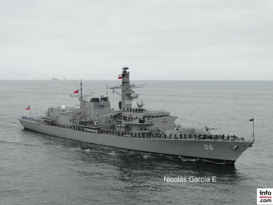 Fragata FF 06 Almirante Condell de la Escuadra Nacional de la Armada de Chile Firma Nicolás García E