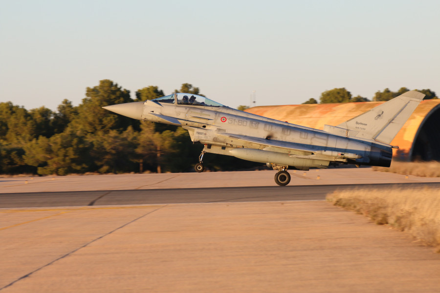 231123 Albacete aviones TLP02 (gines soriano forte infodefensa