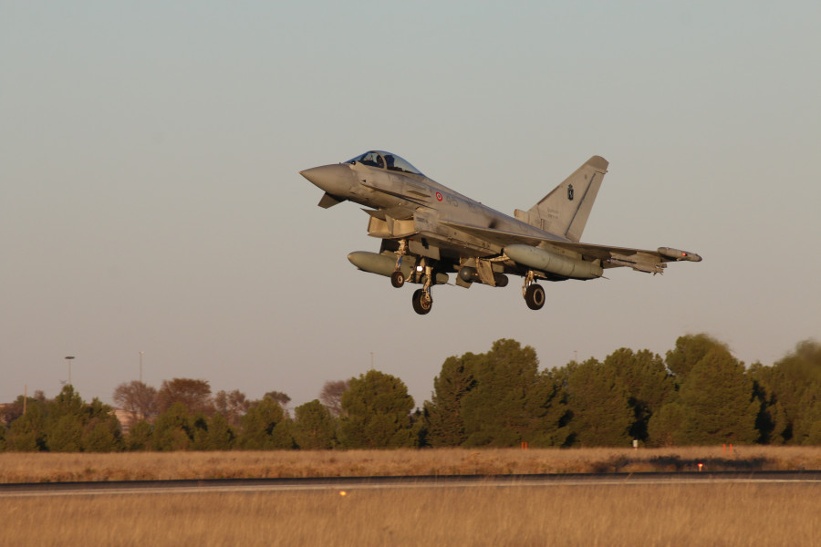 231123 Albacete aviones TLP02 (gines soriano forte infodefensa