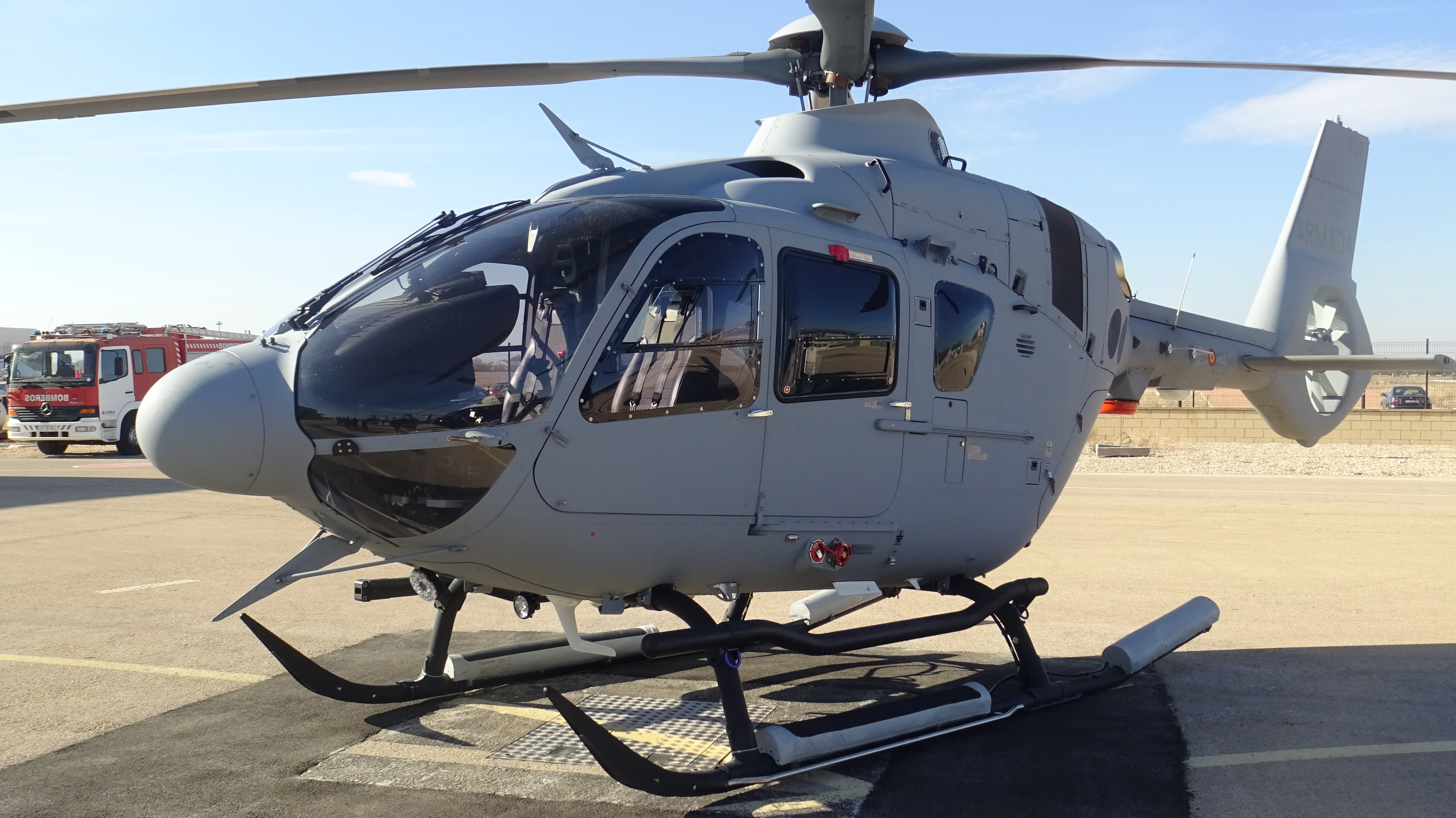 Airbus Entrega Helicópteros H135 A Policía, Guardia Civil, Ejército Del ...