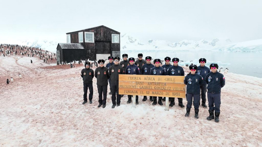 Activación de la Capitanía de Puerto de Bahía Paraíso Firma Armada de Chile