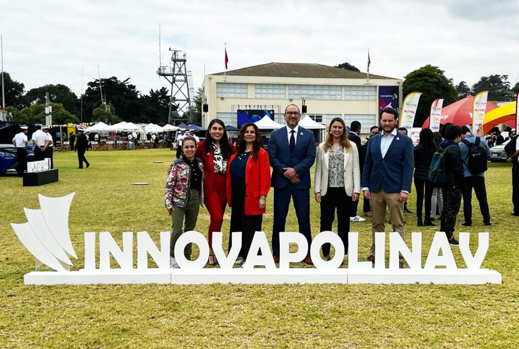 Equipo de la corporaciu00f3n en Innovapolinav 2023 Firma Know Hub Chile