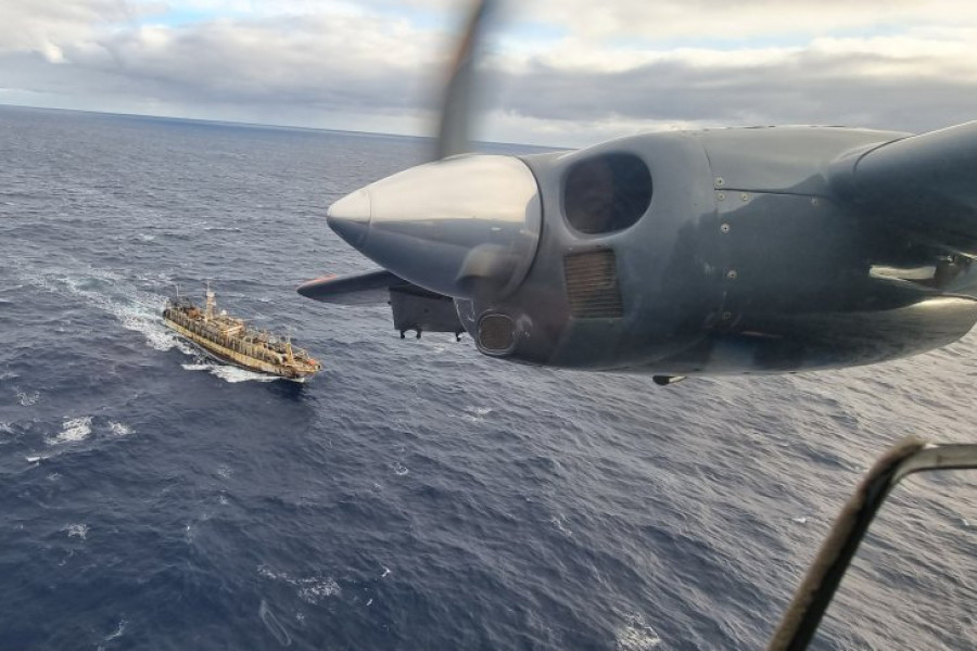 Avión P 68 Observer 2 operación de vigilancia oceánica Firma Armada de Chile