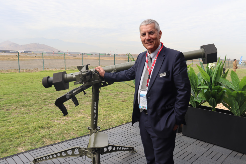 Patrick de la Revelière vicepresidente de Ventas para América Latina y Canadá de MBDA Firma Nicolás García