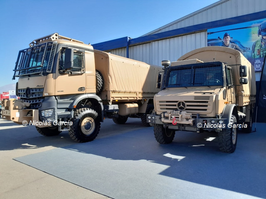 Camiones Mercedes Benz Arocs y Unimog 4000 presentados ppr Kaufmann en Fidae 2024 Firma Nicolás García