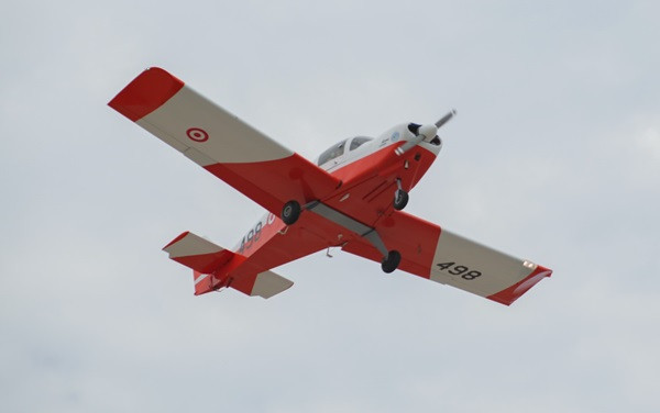 Peru avión de entrenamiento primario CH 2000 (1)