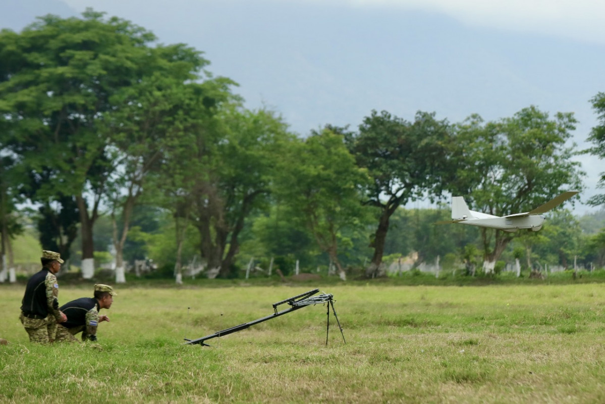 Sistemas de aeronaves no tripuladas a El Salvador (1)