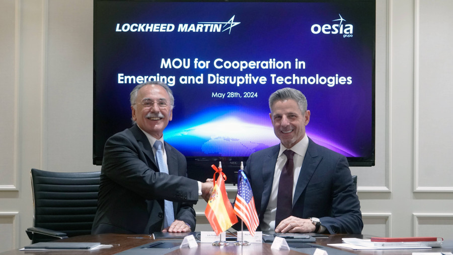 Luis Furnells, Chairman & CEO Grupo Oesía, Ray Piselli, Vice president International Lockheed Martin