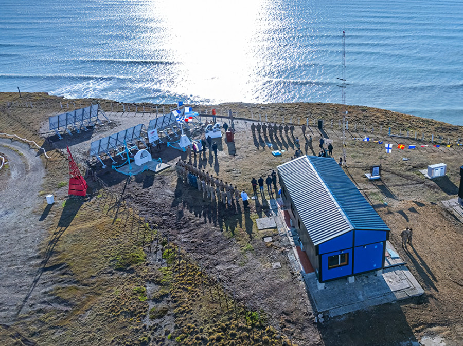 Inuguración de Puesto de Vigilancia y Control de Tránsito Marítimo Hito 1 Foto Gaceta Marinera Armada Argentina