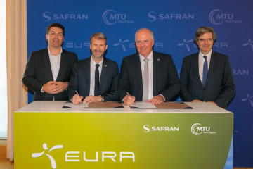 Acto de creación de la firma Eura, parrticipada por Safran Helicopter Engines y MTU Aero Engines. Foto. Safran