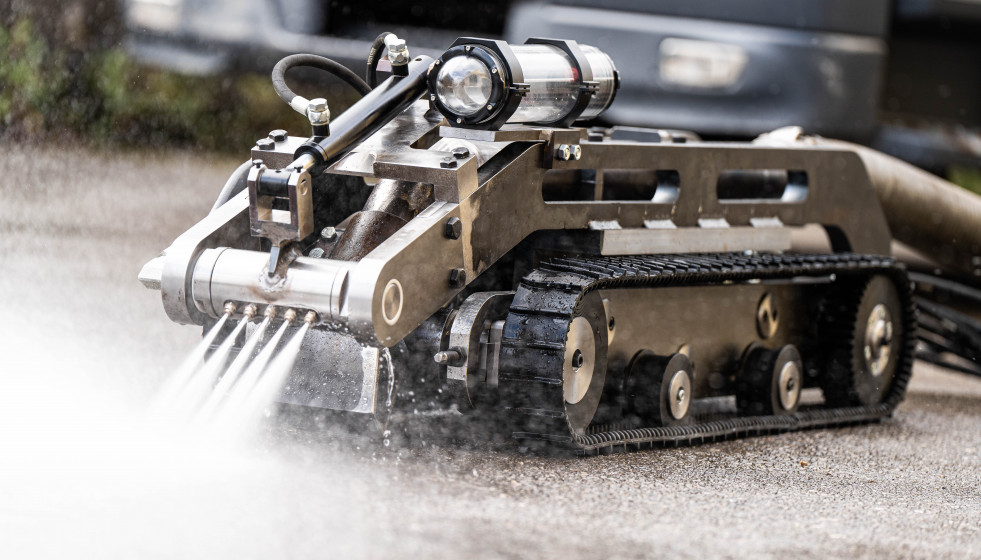 La asturiana Seerstems desarrolla un robot para tareas de limpieza de tanques industriales e hidrodemoliciones
