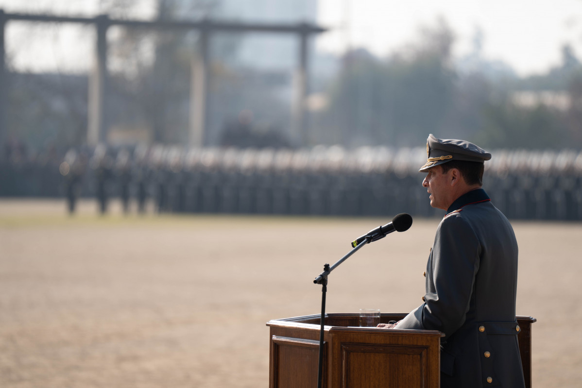 General Javier Iturriaga en el Templo Votivo de Maipu00fa Firma Ministerio de Defensa Nacional de Chile