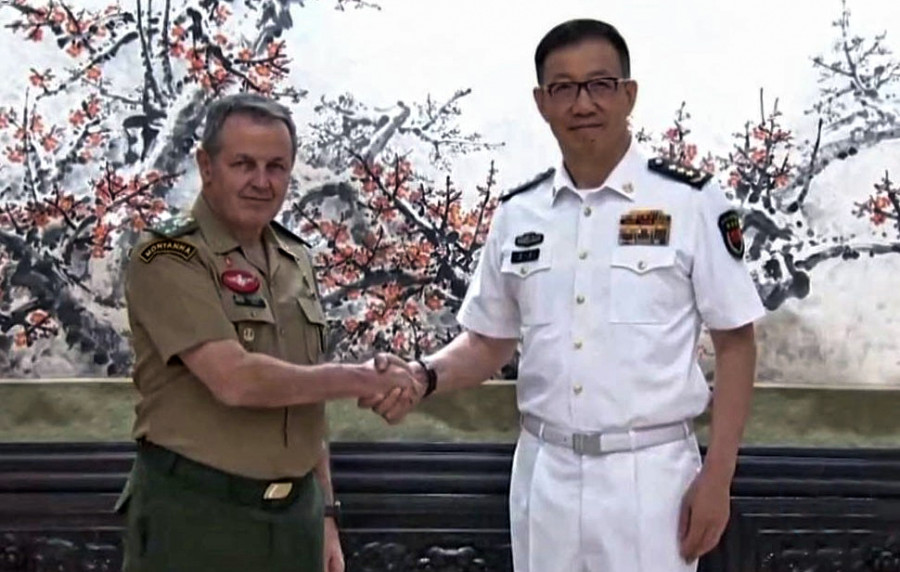 Gen Tomas e Alm Dong Jun Min Dfesa China cctv