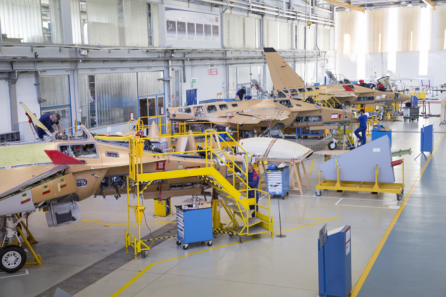 M 346 Final Assembly Line in Venegono (1)