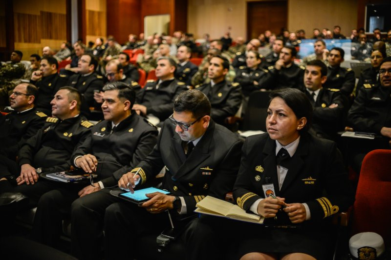 Representantes de diferentes marinas de Ameu00e9rica en la reuniu00f3n final de planificaciu00f3n de Unitas 2024 Firma Armada de Chile