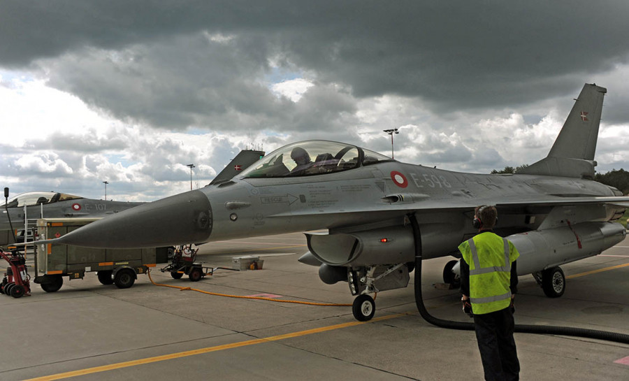 Avión de combate F 16 de la Fuerza Aérea de Dinamarca. Foto. Fuerzas Armadas de Dinamarca