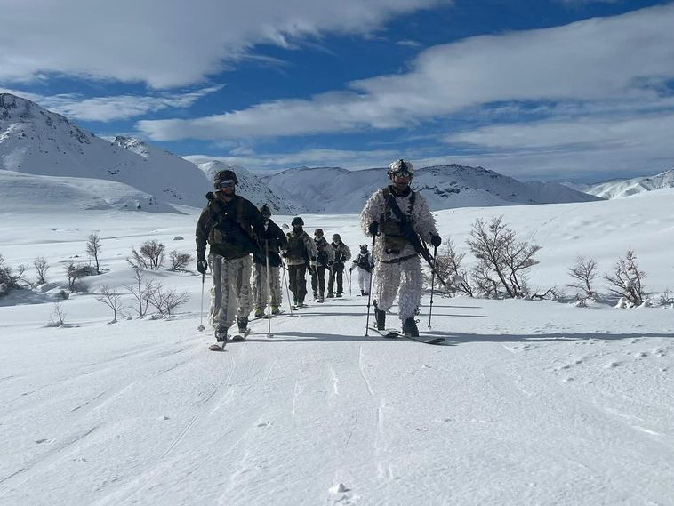 Tropas de Montaña de Chile y España en el ejercicio Rayenco 2024 Firma Destacamento de Montaña N°17 Los Ángeles del Ejército de Chile 002