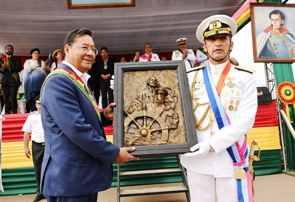 Bolivia FFAA Comando enJefe ABI