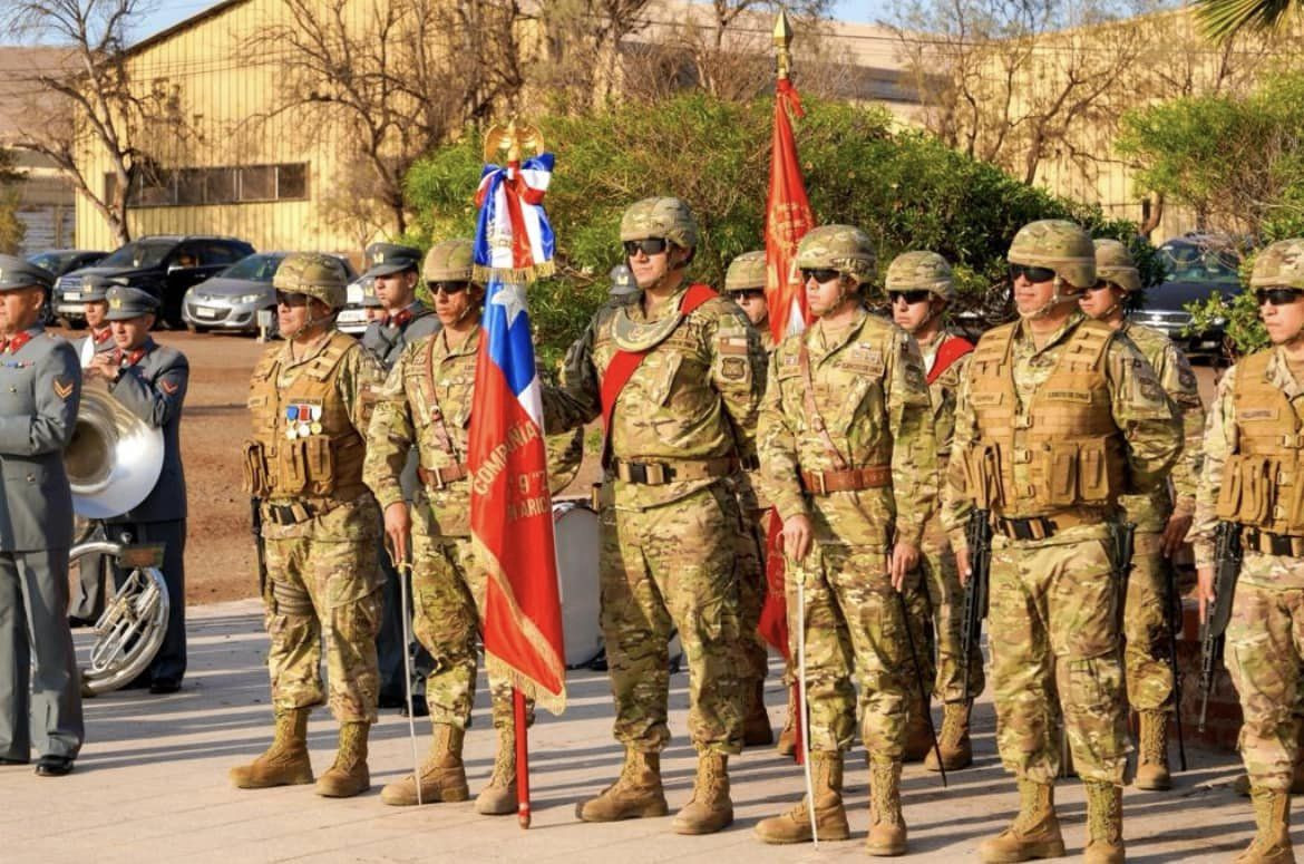 Estandarte de combate de la Compau00f1u00eda de Ingenieros Nu00b09 Zapadores Firma 1 Brigada Acorazada Coraceros del Eju00e9rcito de Chile