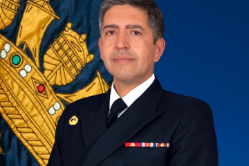 Contraalmirante Jorge Castillo Firma Armada de Chile