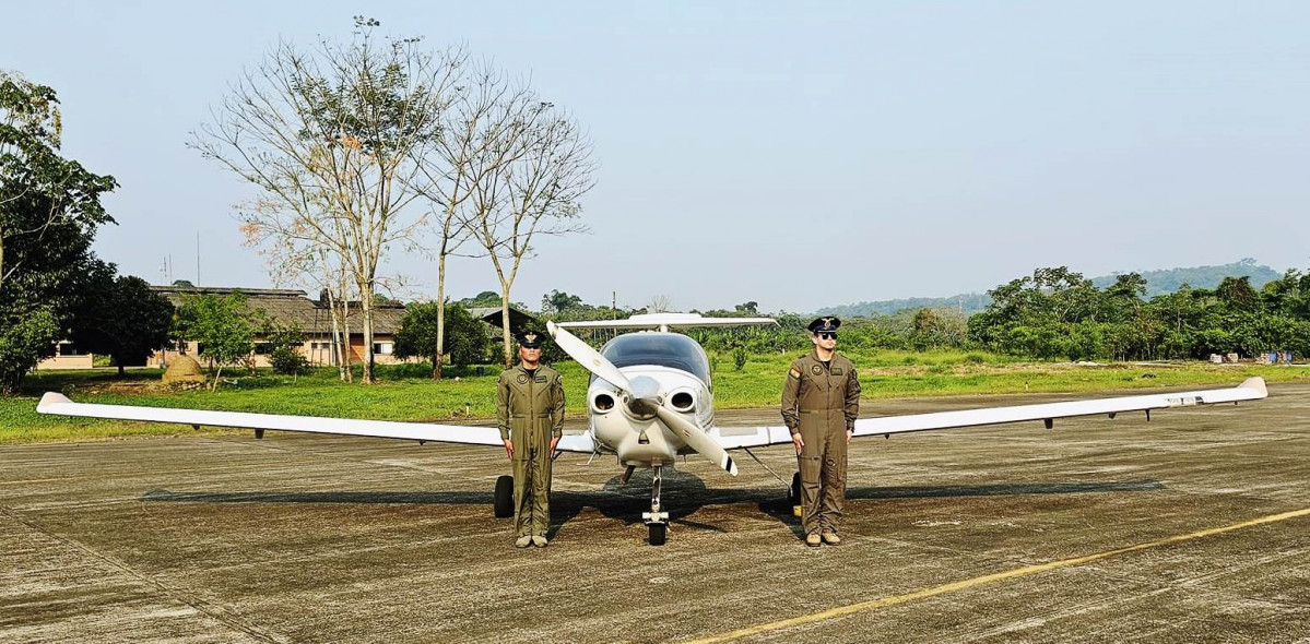 Bolivia FzaAerea Diamond DA40 Star FAB