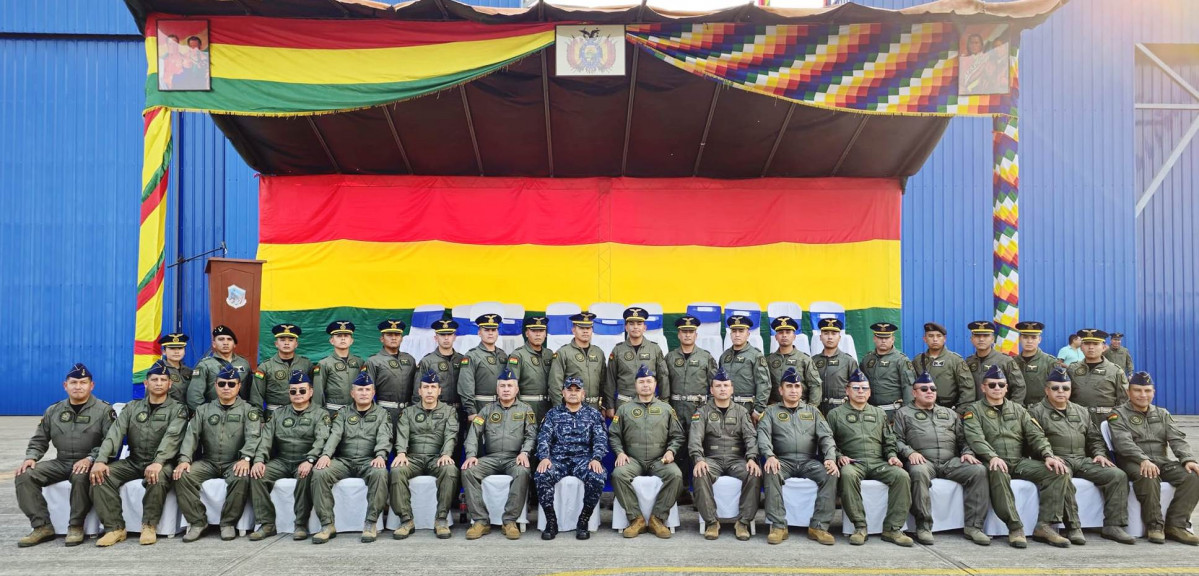 Bolivia FzaAerea Pilotos Graduacion FAB 