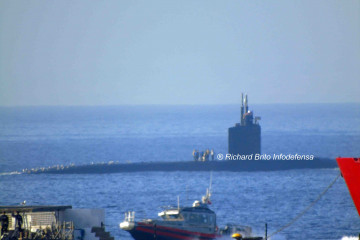 USS Hampton en Valparaíso Firma Richard Brito