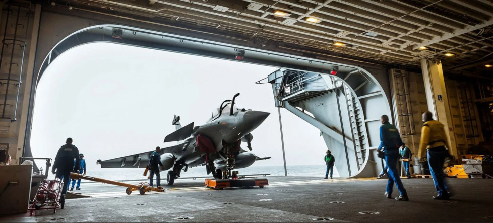 Avión de combate Rafale M en un portaaviones. Foto. Dassault Aviation