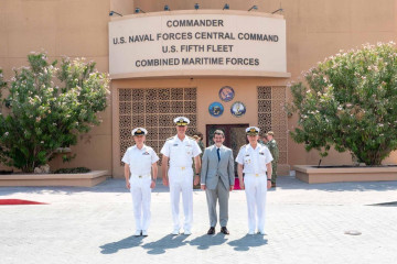 Comodoro Mark Anderson, Vicealmirante George M. Wikoff, Juan Battaleme, Contraalmirante Juan Carlos Coré