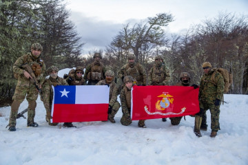 Entrenamiento de Infantería de Marina de Chile y USMC en Magallanes Firma Sgt Gabriel Durand USMC