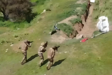 Ejercicio de entrenamiento con drones de la Escuela de Infantería Firma Ejército de Chile