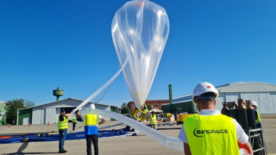 B2Space lanza un globo estratosférico desde el aeródromo militar de León