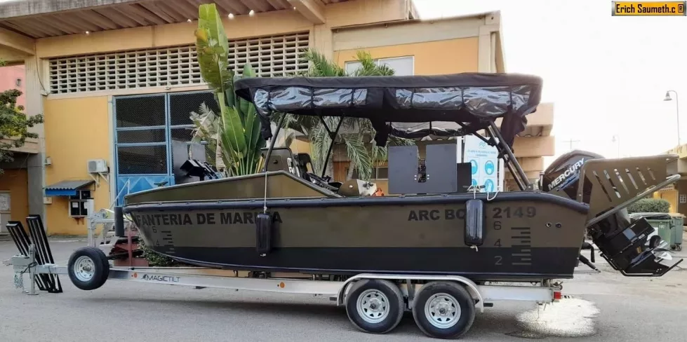 Bote Bajo Calado ARC. Foto Infoefensa