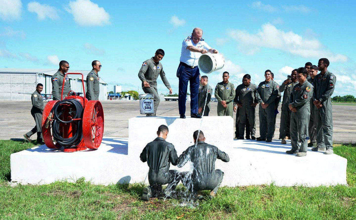 RDominicana FzaAera Pilotos bautizo FARD