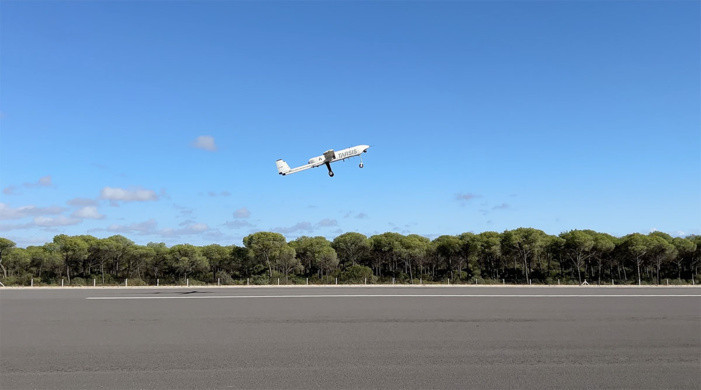 La española Aertec estrena la pista de despegue del nuevo centro CEUS volando su UAS Tarsis