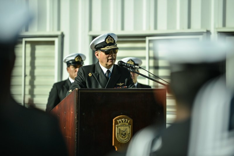 Vicealmirante Claudio Maldonado Firma Armada de Chile