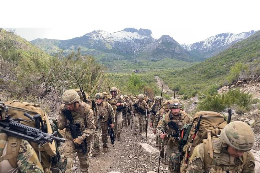 Personal del Destacamento de Montaña Nº17 Los Ángeles en su recorrido por la zona cordillerana de las regiones del Biobío y Nuble Firma Ejército de Chile