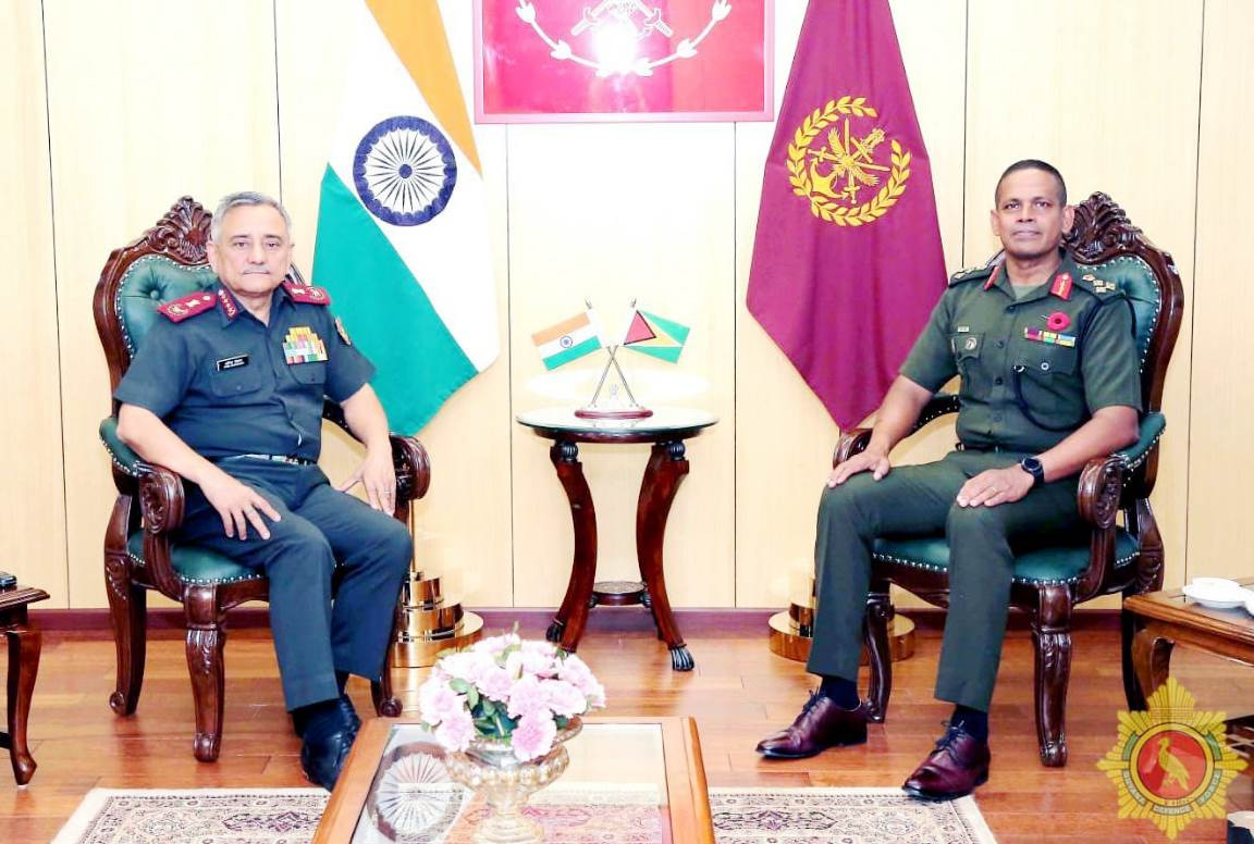 Guyana FzaDefensa India JefeEdoMayorDefensa GDF