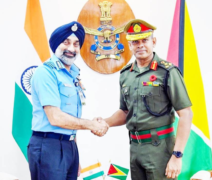 Guyana FzaDefensa India JefeEdoMayorAereo GDF