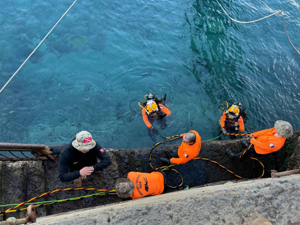 Buzos Tu00e1cticos Militares en el primer Curso de Supervisor de Buceo de la Escuela de Paracaidistas y Fuerza Especiales Firma Eju00e9rcito de Chile 002