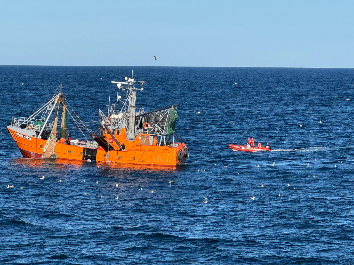 Operaciu00f3n de vigilancia maru00edtima Firma Armada de Chile