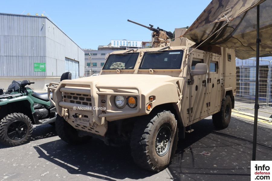 Carro de reconocimiento blindado Kia KLTV182 del Cuerpo de Infanteria de Marina de la Armada de Chile Firma Nicolas Garcia 002