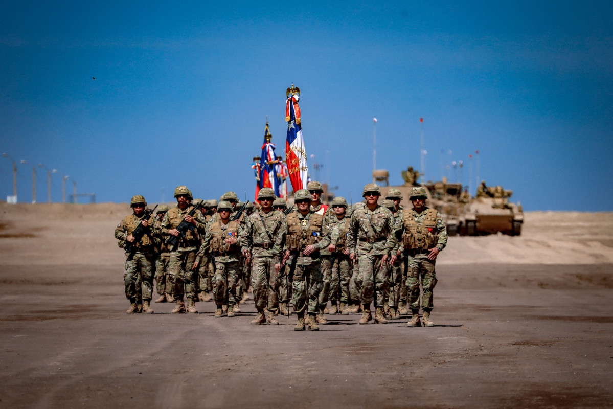 El general José Manuel Soto lidera el desfile del cambio de mando. Foto 1ª Brigada Acorazada Coraceros del Ejército de Chile