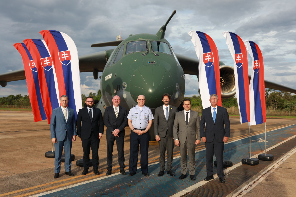 Slovakia indicates the Embraer C 390 Millennium as the best option for its future military transport aircraft 3