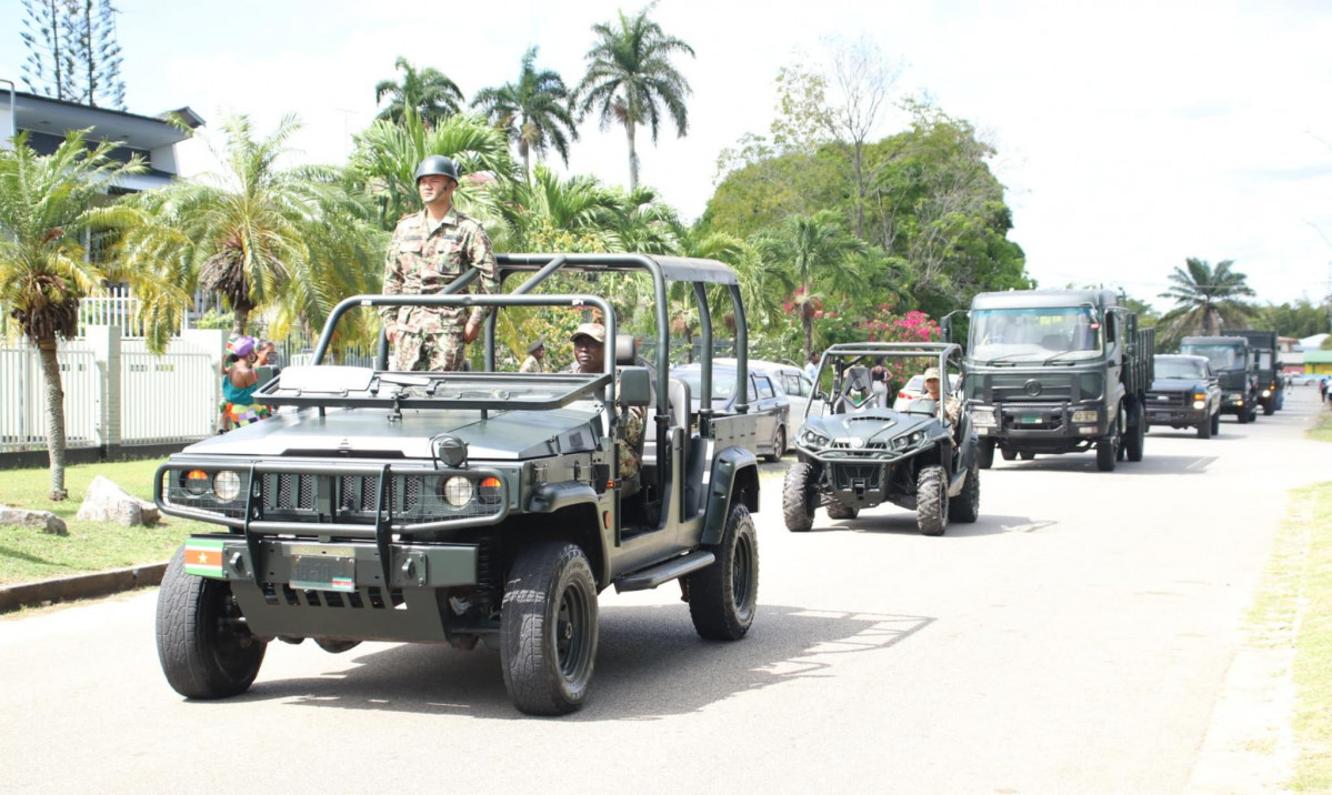 Surinam EjercitoNacional Min van Defensie