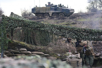 Asalto a las trincheras de la Infantería de Marina en el ejercicio de la OTAN en Rumanía