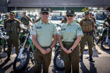 Carabineros con el nuevo modelo de quepis operativo Firma Ministerio del Interior y Seguridad Pública de Chile