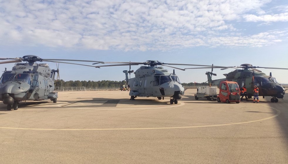 Los tres helicópteros NH90 españoles juntos