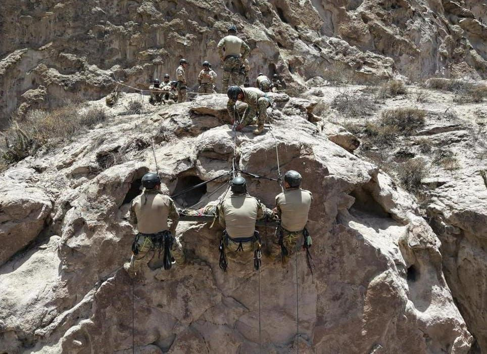 Certificación de Patrullas de Auxilio y Rescate en Montaña Firma Ejército de Chile 002