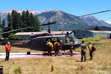 UH 1H apoyo incendios argentina